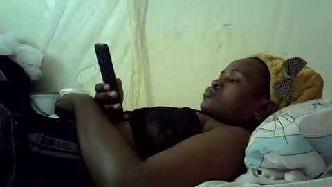 Snapshot of sweetielonglips chatting on 02/20/26, 08:05 sweetielonglips online show from 02/20/26, 08:05