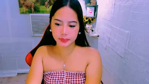 Nicole online show from 10/17/25, 11:29