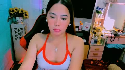 Nicole online show from 11/10/25, 05:12