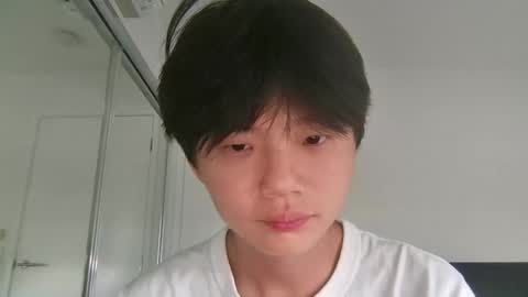 Snapshot of sweetiepuppy421 chatting on 01/11/26, 07:24 sweetiepuppy421 online show from 01/11/26, 07:24