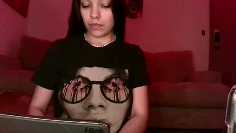 Snapshot of sweetieslikebutter chatting on 03/06/25, 08:19 Blu Sweets online show from 03/06/25, 08:19