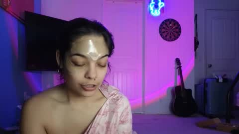 Snapshot of sweetieslikebutter chatting on 01/06/26, 06:11 Blu Sweets online show from 01/06/26, 06:11