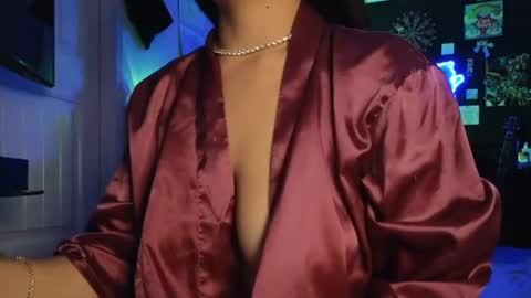 Snapshot of sweetieslikebutter chatting on 04/06/26, 04:46 Blu Sweets online show from 04/06/26, 04:46