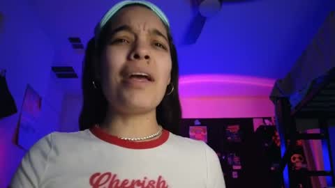 Snapshot of sweetieslikebutter chatting on 04/10/26, 04:06 Blu Sweets online show from 04/10/26, 04:06