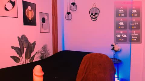 Snapshot of sweetjames2810 chatting on 11/11/25, 07:25 SWEETJAMES online show from 11/11/25, 07:25