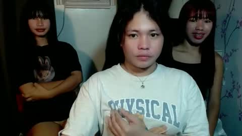 Snapshot of sweetjanna4u chatting on 05/14/26, 12:01 JANNA online show from 05/14/26, 12:01