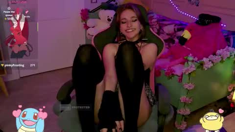 Snapshot of sweetjinks chatting on 10/03/25, 07:38 . Felin . online show from 10/03/25, 07:38