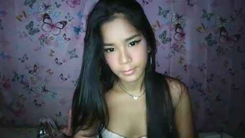 Snapshot of sweetjoy18 chatting on 12/13/25, 10:26 sweetjoy18 online show from 12/13/25, 10:26