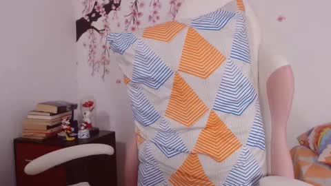 Snapshot of sweetkatik chatting on 09/25/25, 04:11 karen online show from 09/25/25, 04:11