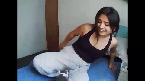 sweetlatinafit online show from 02/05/26, 03:05