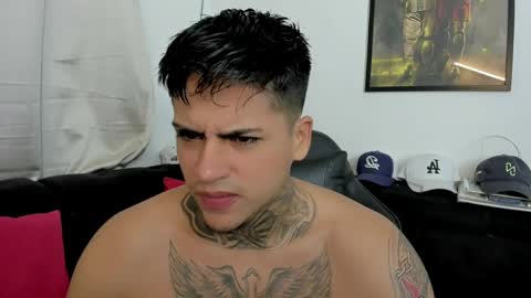 Snapshot of sweetlatinoboy chatting on 04/17/26, 11:02 SWEETLATINBOY online show from 04/17/26, 11:02