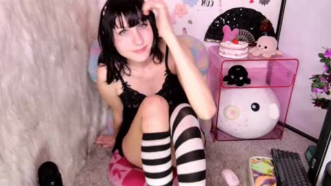 Snapshot of sweetlaumina chatting on 02/03/26, 08:52 Sweet Laumina online show from 02/03/26, 08:52