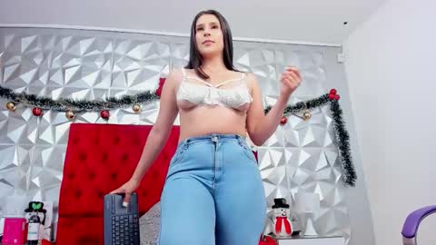 Lauren online show from 11/20/25, 05:29