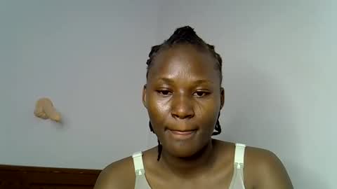 Snapshot of sweetlavie_ chatting on 03/19/26, 03:21 Titi online show from 03/19/26, 03:21