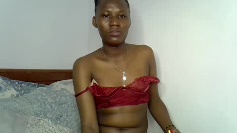 Snapshot of sweetlavie_ chatting on 04/08/26, 11:48 Titi online show from 04/08/26, 11:48