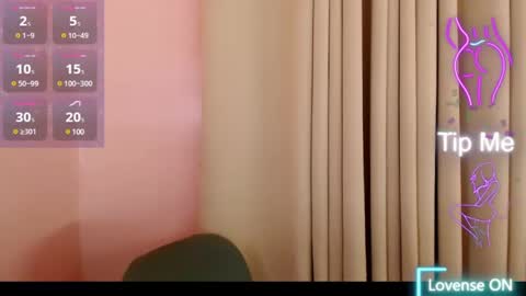 Leah online show from 01/20/25, 05:06