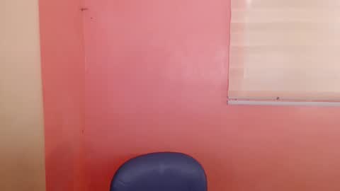 Leah online show from 02/07/25, 03:12