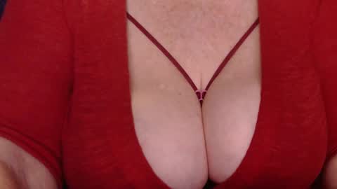 Snapshot of sweetli_angel chatting on 10/01/25, 02:39 sweetli_angel online show from 10/01/25, 02:39