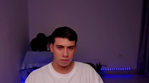 Lian online show from 12/08/24, 04:57