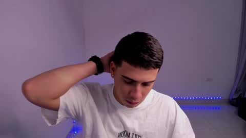 Lian online show from 01/27/25, 03:26