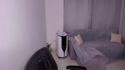 Lian online show from 02/24/25, 01:57