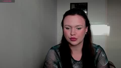 Snapshot of sweetlikaaa chatting on 04/19/26, 05:01 sweetlikaaa online show from 04/19/26, 05:01