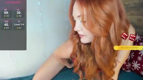 Snapshot of sweetlikestrawberrywine chatting on 12/15/25, 03:11 Strawberry Wine online show from 12/15/25, 03:11