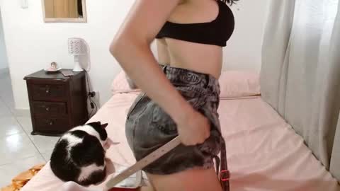 Snapshot of sweetlilith23 chatting on 04/26/26, 10:40 sweetlilith23 online show from 04/26/26, 10:40