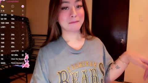 Snapshot of sweetlovepinay04 chatting on 05/29/26, 06:11 Zoe online show from 05/29/26, 06:11