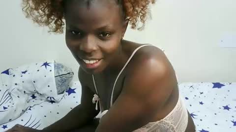 Snapshot of sweetmahriana30 chatting on 10/24/25, 10:00 Marie online show from 10/24/25, 10:00