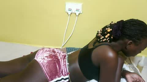 Maya online show from 03/25/26, 07:25