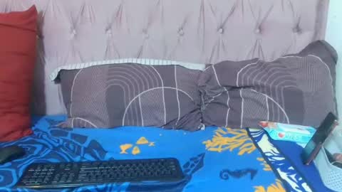 sweetmellowx1 online show from 07/05/26, 04:25