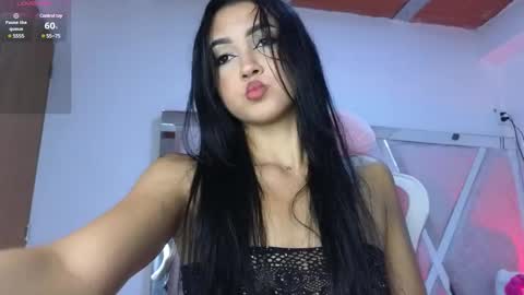 Snapshot of sweetmia__1 chatting on 02/25/25, 12:24 Mia online show from 02/25/25, 12:24