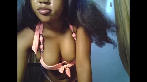 Snapshot of sweetmila9 chatting on 03/31/26, 06:03 sweetmila9 online show from 03/31/26, 06:03