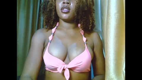 Snapshot of sweetmila9 chatting on 04/07/26, 09:43 sweetmila9 online show from 04/07/26, 09:43