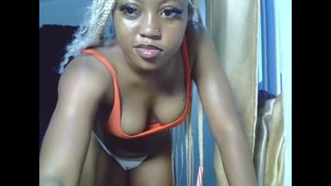 Snapshot of sweetmila9 chatting on 06/15/26, 06:15 sweetmila9 online show from 06/15/26, 06:15