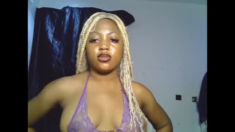 Snapshot of sweetmila9 chatting on 07/14/26, 06:51 sweetmila9 online show from 07/14/26, 06:51