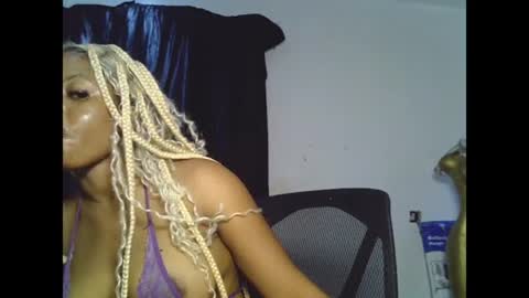 Snapshot of sweetmila9 chatting on 07/14/26, 10:21 sweetmila9 online show from 07/14/26, 10:21