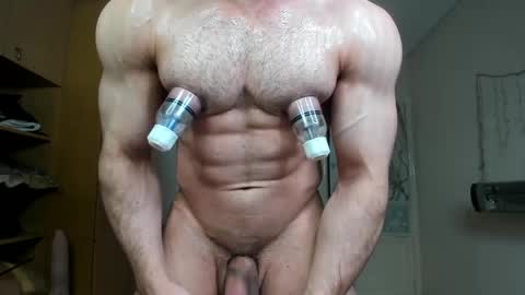 Snapshot of sweetmuscles_boy chatting on 10/09/25, 05:27 Lorenzo online show from 10/09/25, 05:27