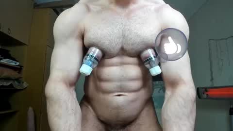 Snapshot of sweetmuscles_boy chatting on 11/07/25, 07:08 Lorenzo online show from 11/07/25, 07:08