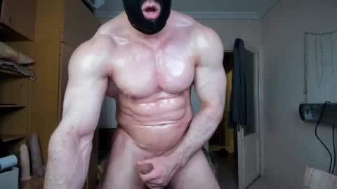 Snapshot of sweetmuscles_boy chatting on 06/25/26, 07:07 Lorenzo online show from 06/25/26, 07:07