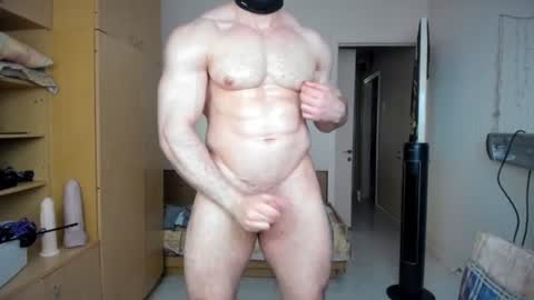 Snapshot of sweetmuscles_boy chatting on 07/07/26, 06:47 Lorenzo online show from 07/07/26, 06:47