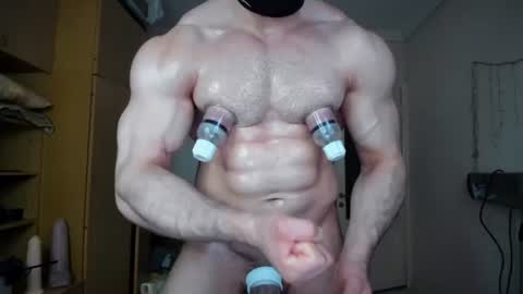 Snapshot of sweetmuscles_boy chatting on 07/09/26, 07:23 Lorenzo online show from 07/09/26, 07:23