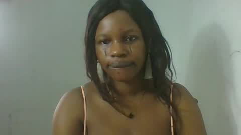 sweetncreamyx online show from 05/19/26, 08:31