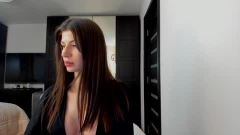 Nicole online show from 01/07/25, 07:31