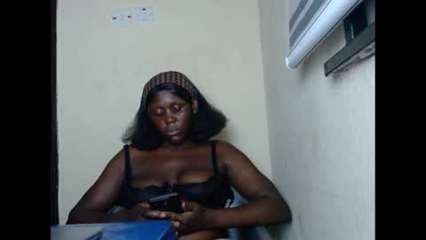 Snapshot of sweetnectarx chatting on 02/15/25, 03:31 sweetnectarx online show from 02/15/25, 03:31