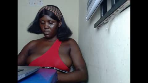 Snapshot of sweetnectarx chatting on 02/24/25, 11:19 sweetnectarx online show from 02/24/25, 11:19