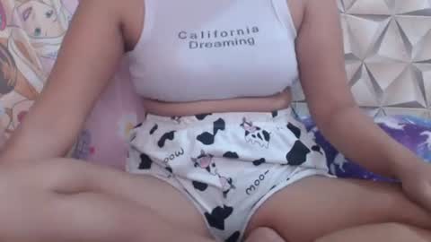 Snapshot of sweetness002 chatting on 12/21/25, 06:53 NESS online show from 12/21/25, 06:53