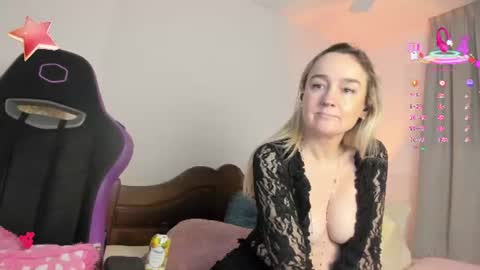 Snapshot of sweetnina_wet chatting on 08/01/26, 10:08 Sweetnina online show from 08/01/26, 10:08