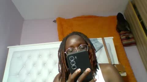 Novah girlie online show from 06/04/26, 05:30
